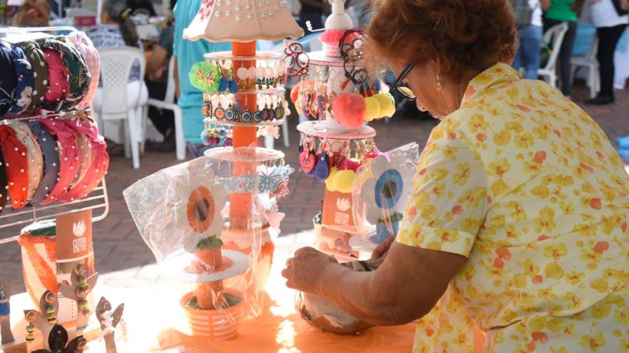 Mujeres conmemoraron su día con feria y proclama en favor de políticas a su favor Mujeres conmemoraron su día con feria y proclama en favor de políticas a su favor