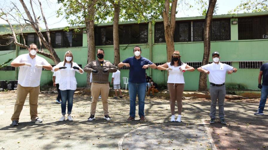 La Ruta Solidaria de Luis Abinader llega a entrenadores deportivos y atletas