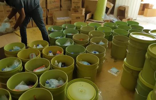 CEDESO y ACNUR entregan kits de protección al COVID-19 en bateyes del Sur