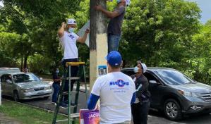 Movimiento Sub 25 retira propaganda política en diversos sectores del Gran Santo Domingo