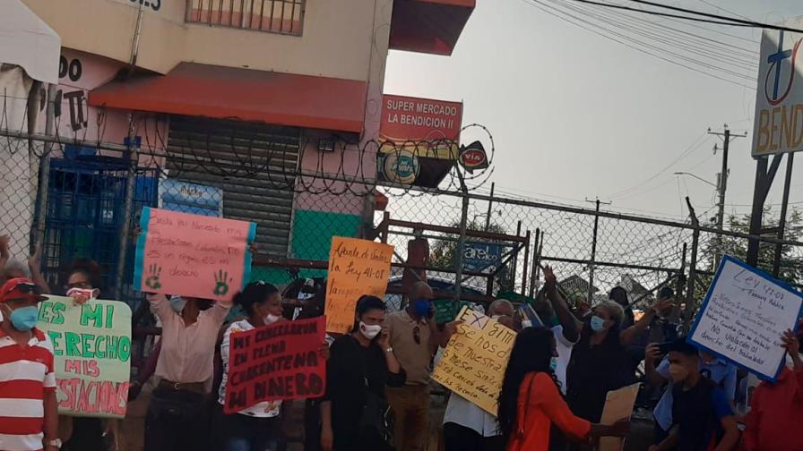 Exempleados de la Junta Municipal de Pantoja demandan pago de prestaciones