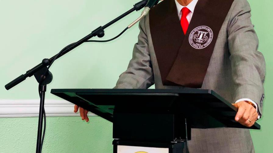 Mescyt anuncia 3,000 becas para estudiantes de universidad Uteco 