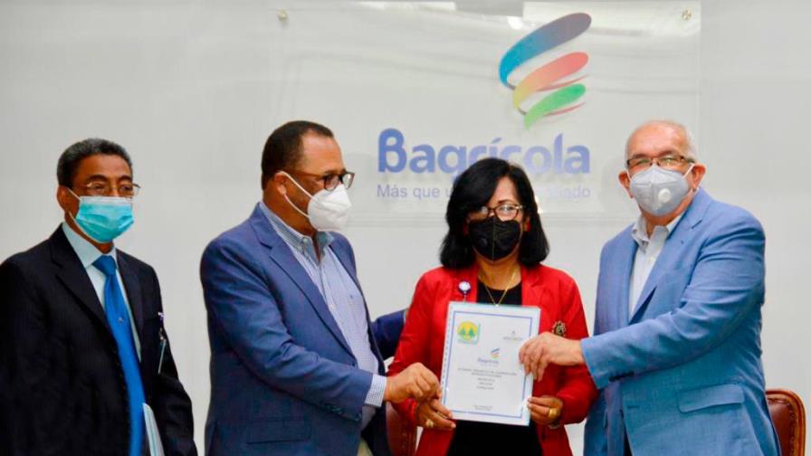 Bagrícola firma acuerdo para impulsar desarrollo de cooperativas agropecuarias Bagrícola firma acuerdo para impulsar desarrollo de cooperativas agropecuarias