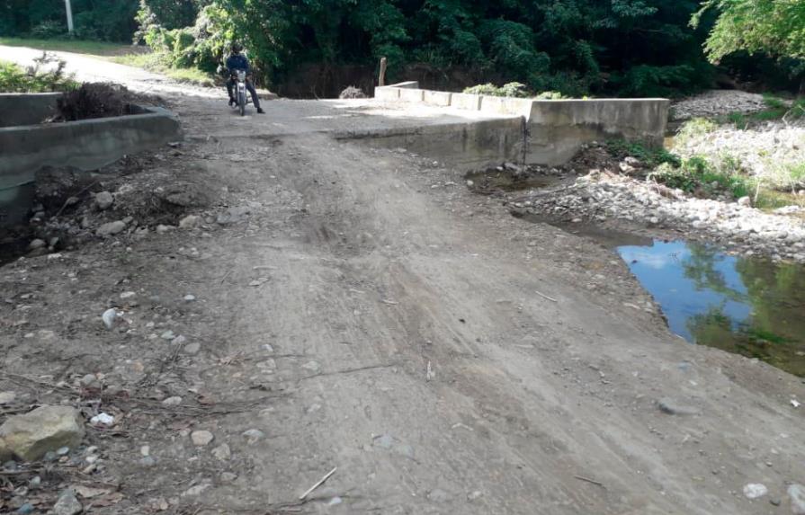Demandan reconstrucción de puente en comunidad de San Cristóbal  