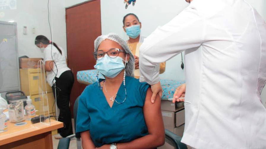 La UASD ha vacunado un promedio de 50 mil personas contra COVID-19 