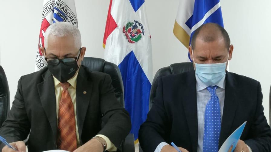 Entidades suscriben acuerdo para brindar servicios contables a microempresas 