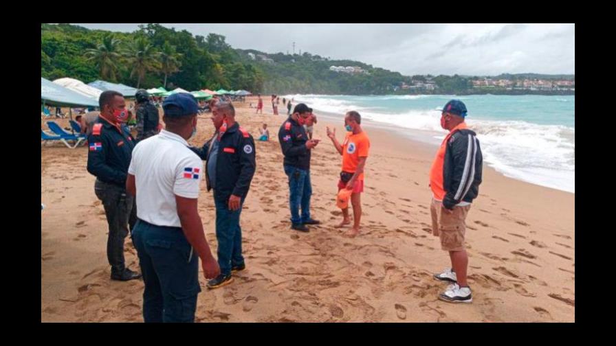 Prohíben el acceso a playas de Puerto Plata por oleajes anormales