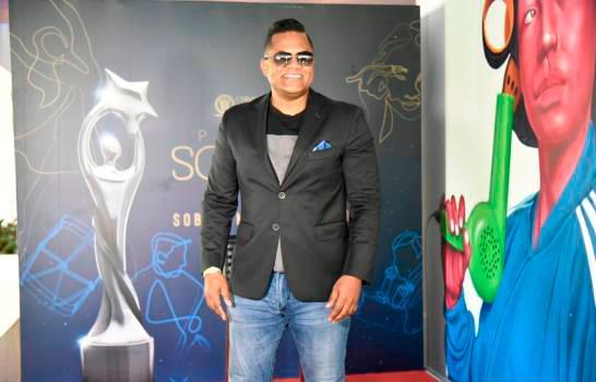 Artistas, felices de estar en gala del Soberano Artistas, felices de estar en gala del Soberano