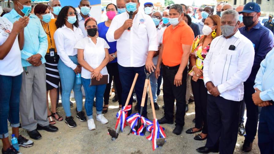 Invertirán más de 380 millones de pesos en aceras y contenes en Engombe Invertirán más de 380 millones de pesos en aceras y contenes en Engombe