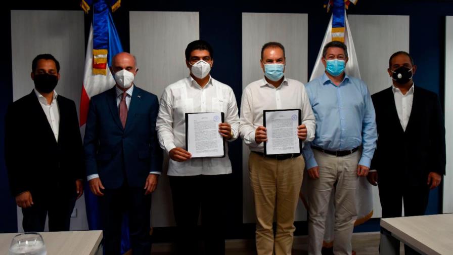 Firman convenio para ampliar acueducto Barrera de Salinidad