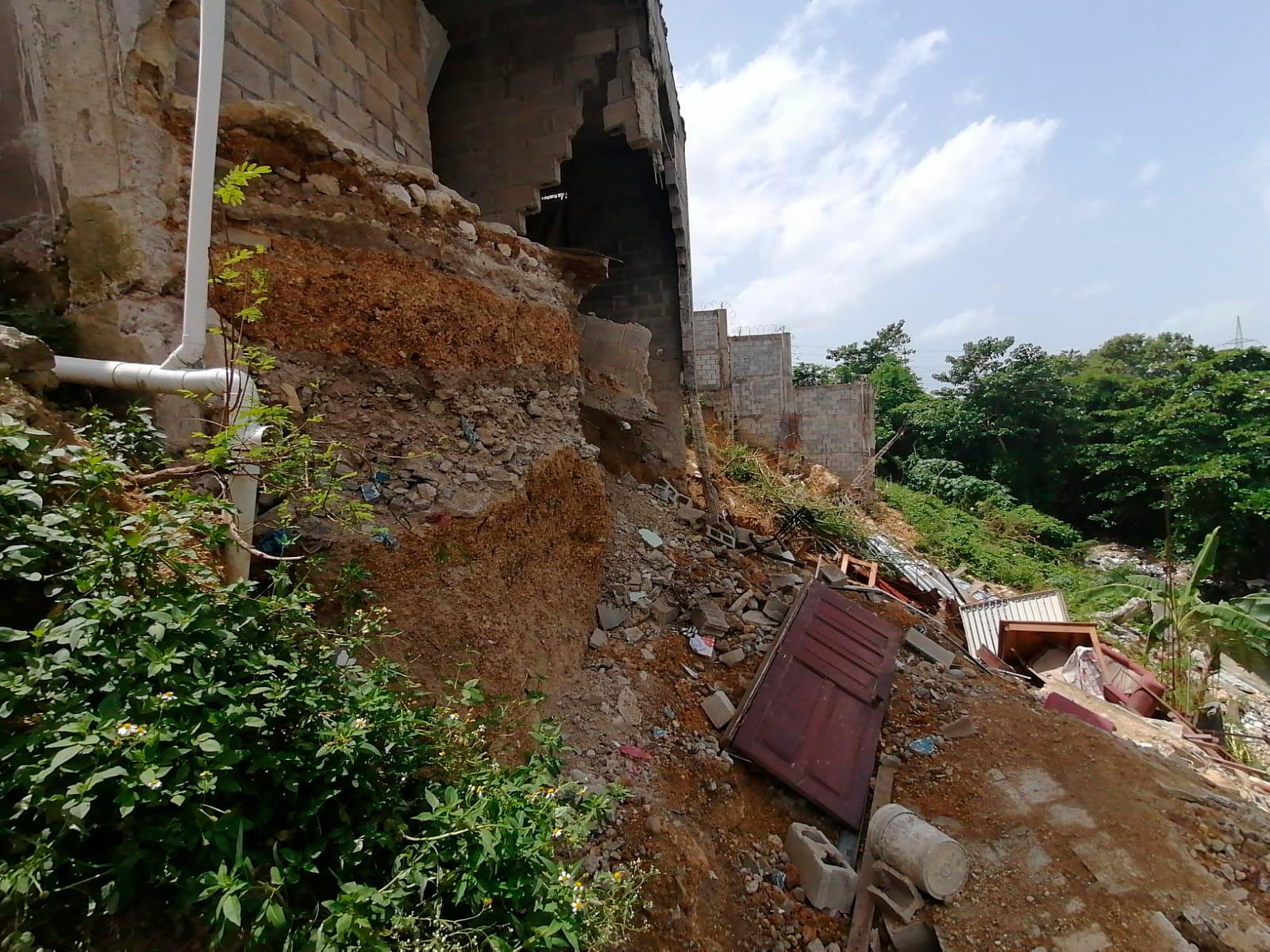 Una persona murió el sábado al caerle encima parte de su vivienda