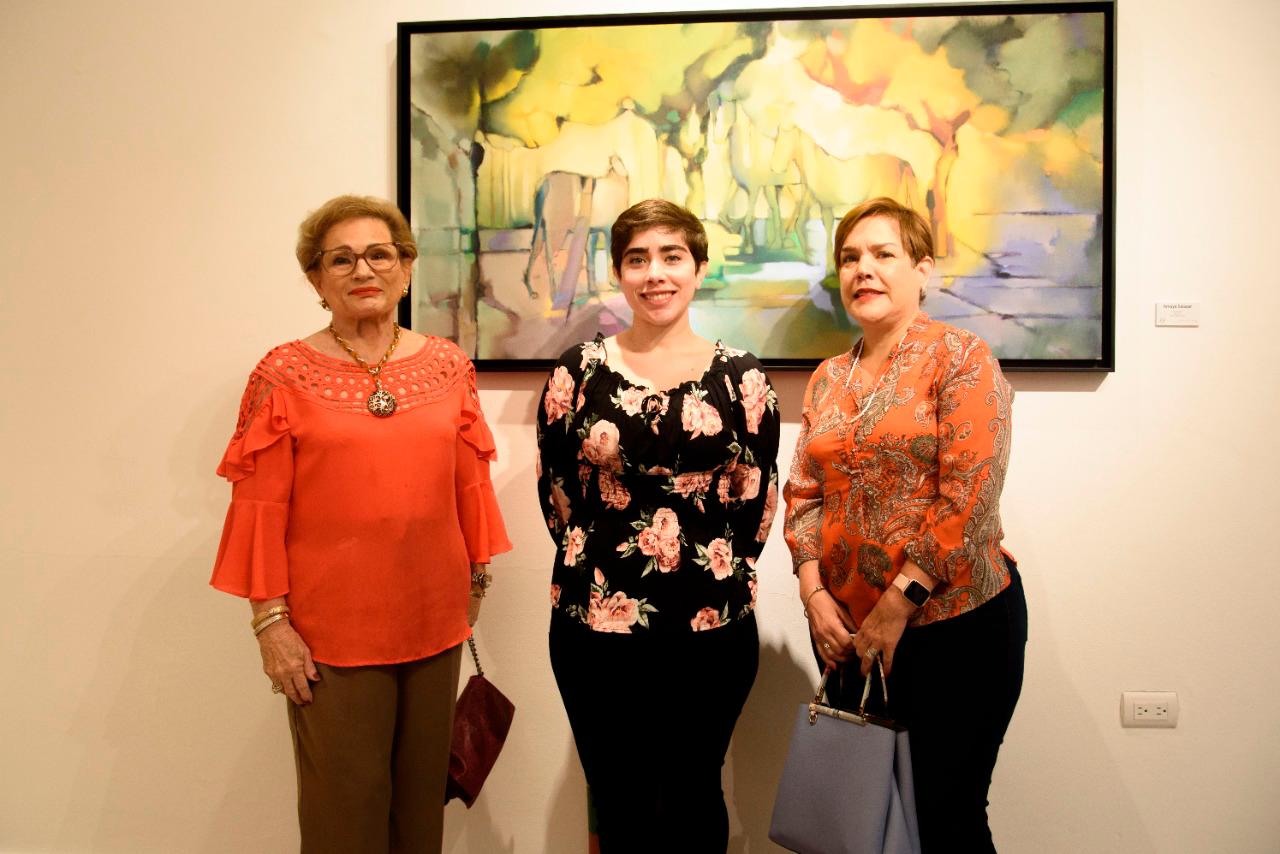 Vera Sagalowitz, Vera Serrallés y Sharon de Serrallés.