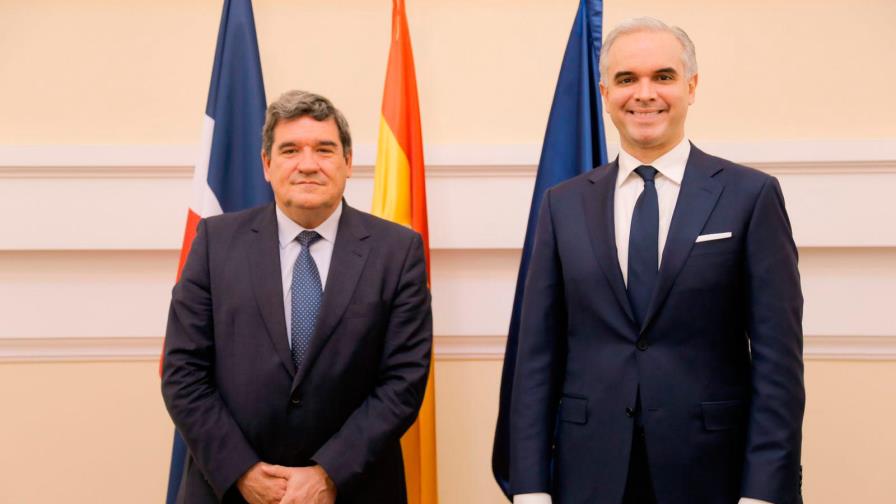 Luis Miguel De Camps y ministro de Inclusión, Seguridad Social y Migraciones de España promoverán acuerdo migratorio