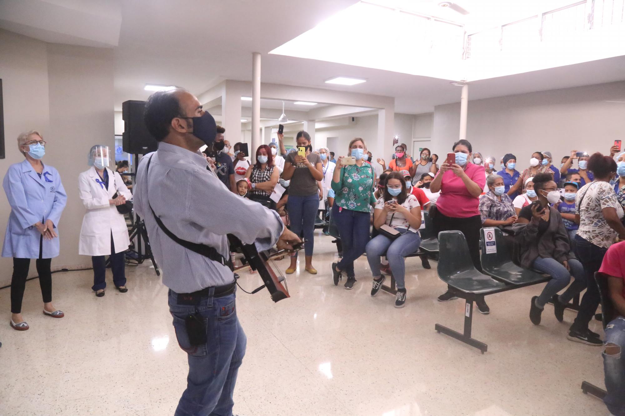 Los pacientes del IDCP   disfrutaron el momento de forma muy amena. 