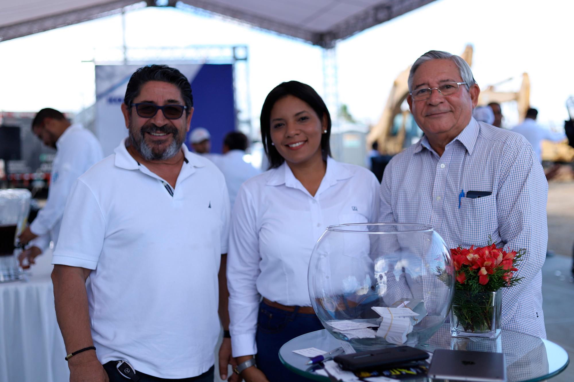 Giuseppe di Cocco, Massiel Vásquez y Radamés de los Santos.