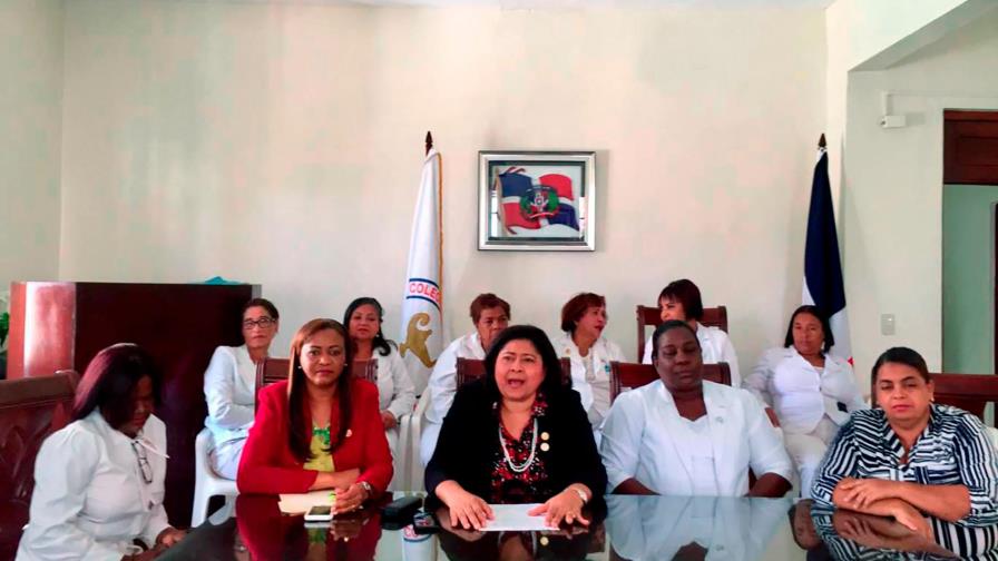 Médicos y enfermeras denuncian falta de insumos para protección