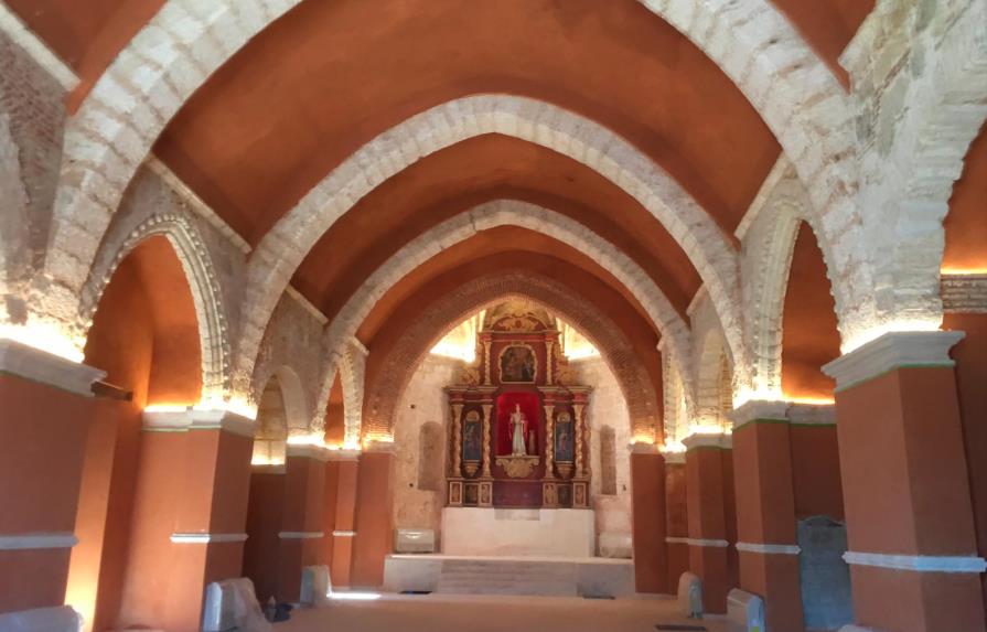 OISOE asegura trabajos de rescate y restauración de iglesia Santa Bárbara están en su etapa final