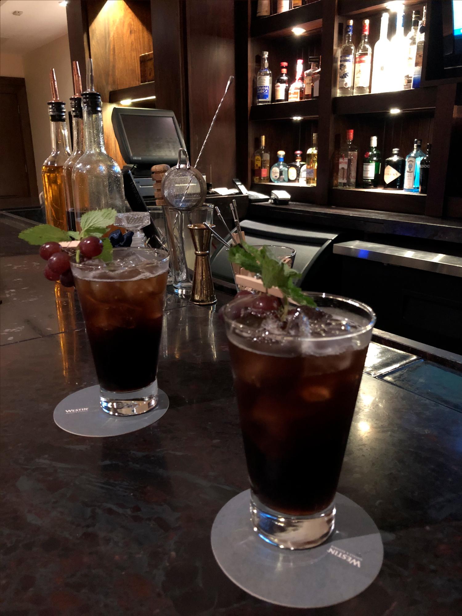 Preludio, Amanecer o Medianoche son algunos de los cocteles que puedes degustar.