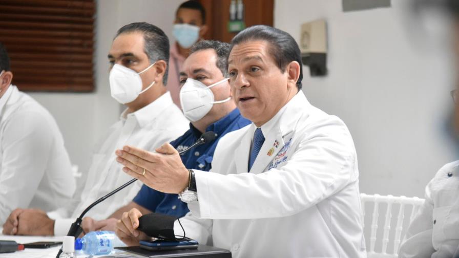 Ministro de Salud llama a la población a completar esquema de vacunación antes del primero de diciembre