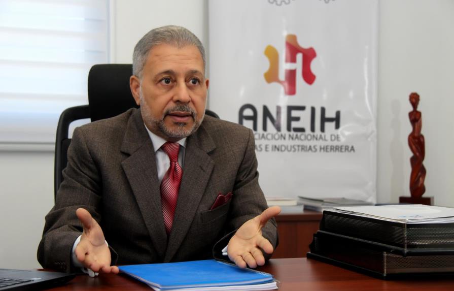 Industriales de Herrera advierten incertidumbre en el mercado cambiario