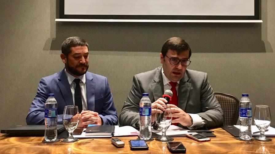 Experto pide romper el tabú respecto al examen de próstata Experto pide romper el tabú respecto al examen de próstata