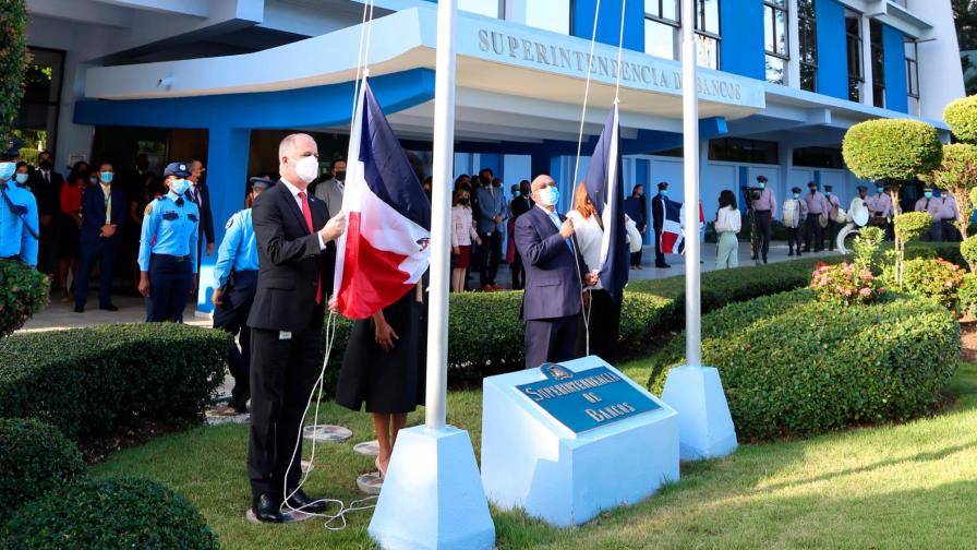 Superintendencia de Bancos anuncia aplicación móvil para usuarios de servicios financieros