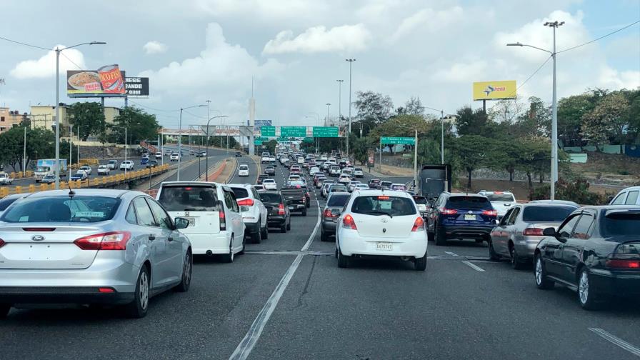 Por primera vez en casi dos meses, la entrada al Distrito Nacional desde Santo Domingo Este se entapona