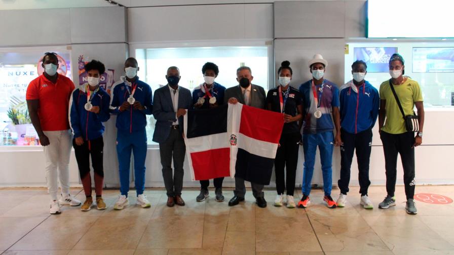 Atletas dominicanos ganadores de medallas son cortejados en Madrid