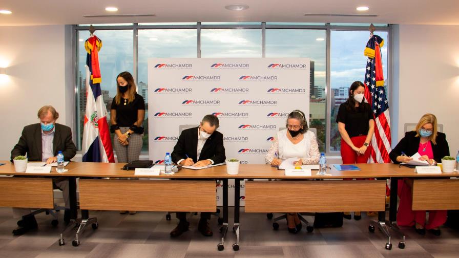 Firman acuerdo para fortalecer cadena de frío en la República Dominicana