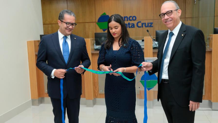 Santa Cruz abre en Blue Mall nuevo centro de negocio a su más de 200 mil clientes