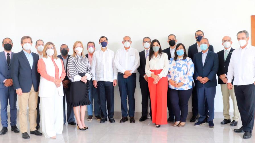 Presidente Cámara Americana de Comercio propone ser proactivos para fortalecer relaciones con EE.UU.