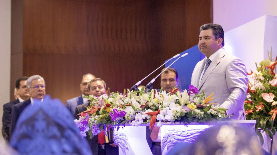 El apóstol Naasón Joaquín visita República Dominicana 