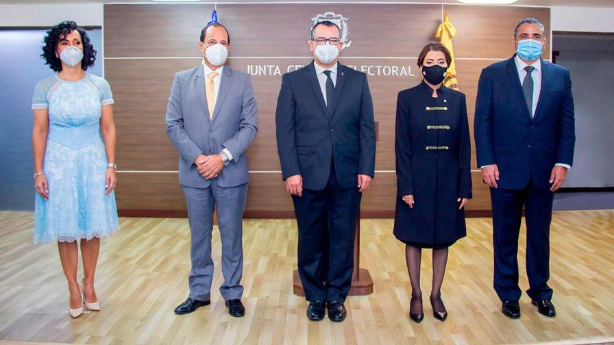 JCE desvincula director de voto en el exterior y otros funcionarios tras informe de irregularidades 