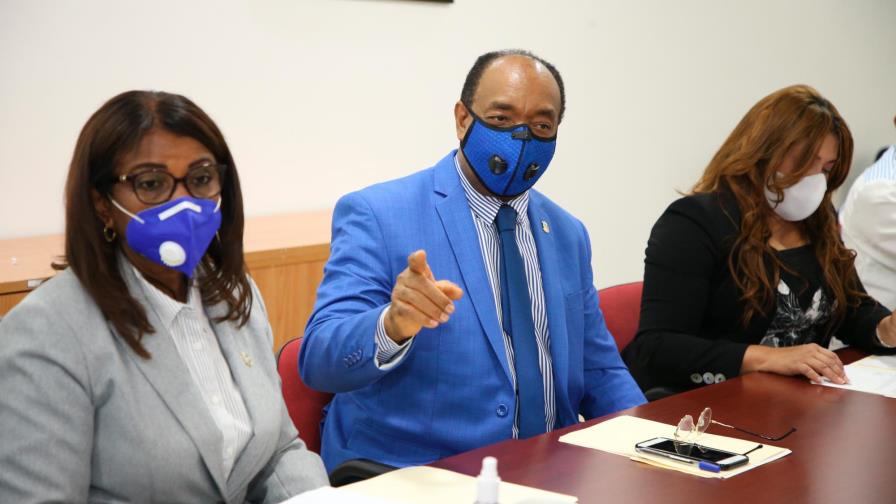 Elpidio Báez pide investigar domicilio real de empresas reciben incentivo de la ley 28-01