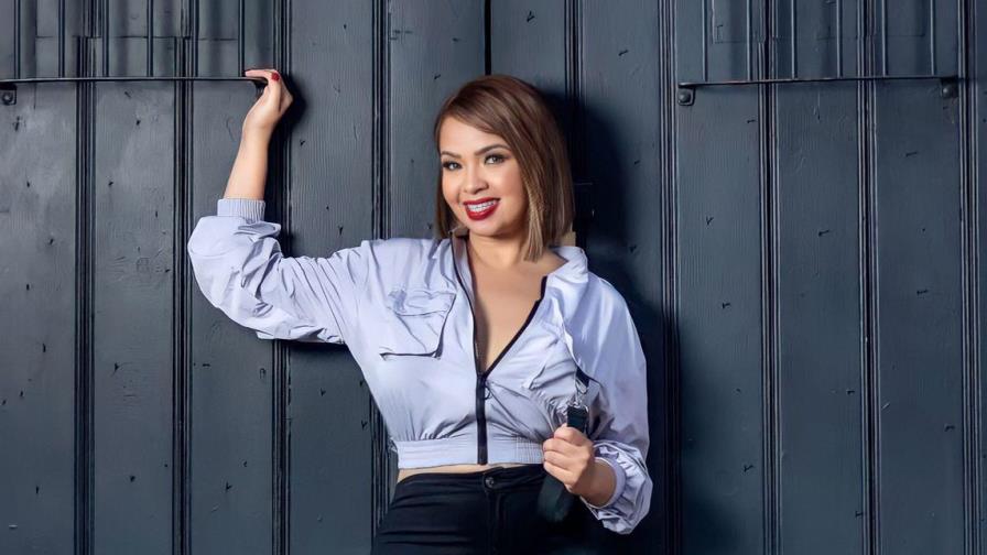 Inarus Curvy presenta su nuevo programa de entrevistas