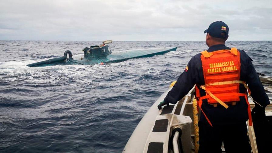 El “narcosubmarino” apresado en España navegó más de 20 días desde Colombia El “narcosubmarino” apresado en España navegó más de 20 días desde Colombia