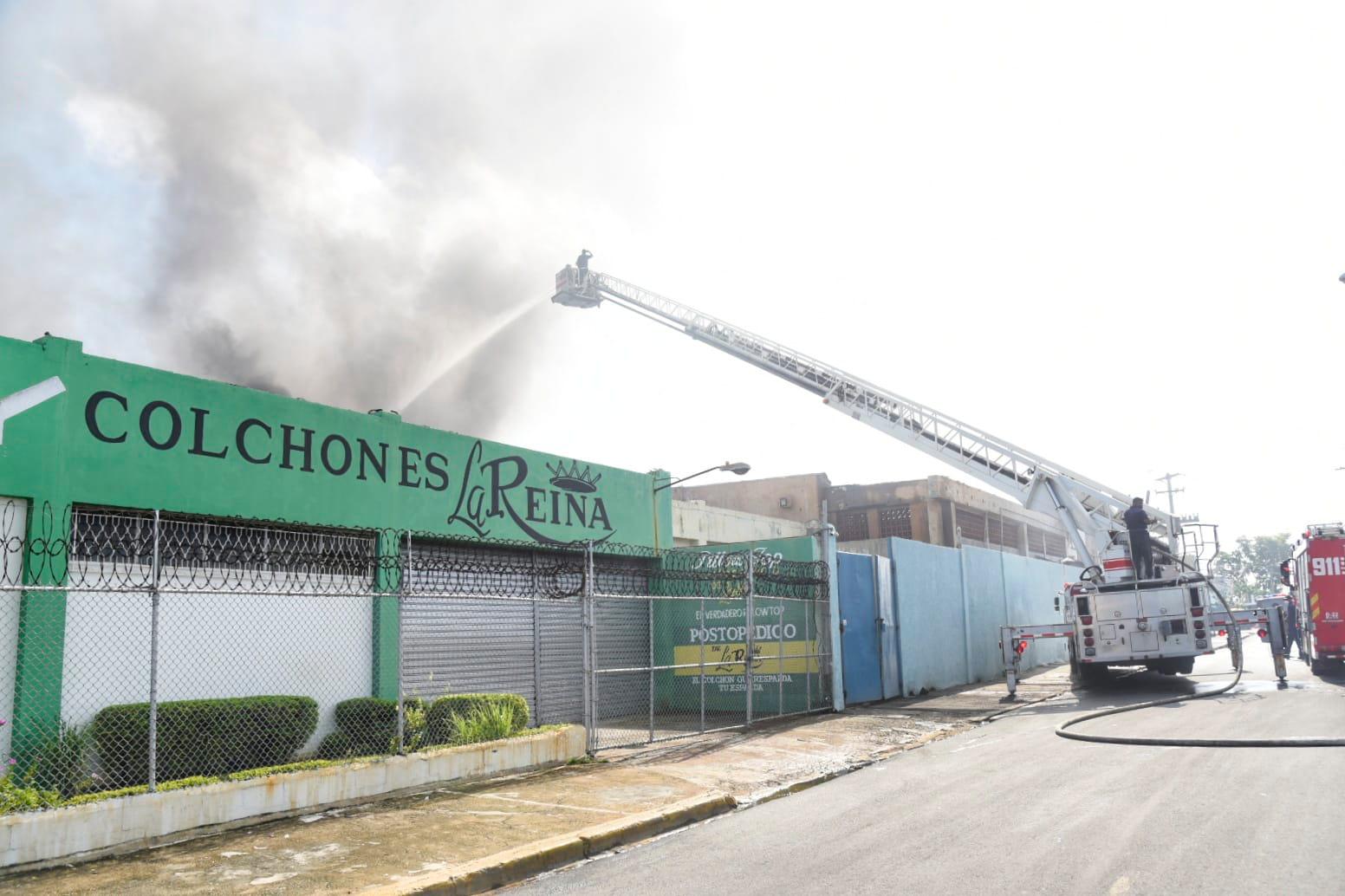 La fábrica quedó destruida casi en su totalidad.