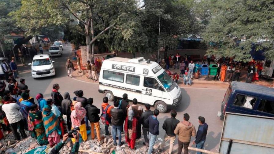 Prenden fuego a una víctima de violación cuando iba a testificar contra su agresor en la India