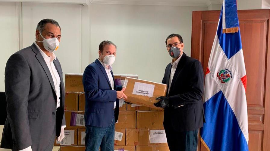 RD recibe 200 mil tabletas de hidroxicloroquina donadas por India para tratar COVID-19