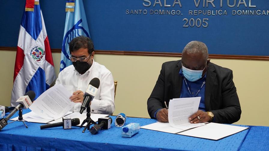 Indrhi y Coaaron se unen para emprender acciones en favor de la conservación de agua Indrhi y Coaaron se unen para emprender acciones en favor de la conservación de agua