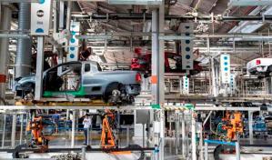 Trump calcula que el nuevo arancel para los automóviles rondará el 25 %