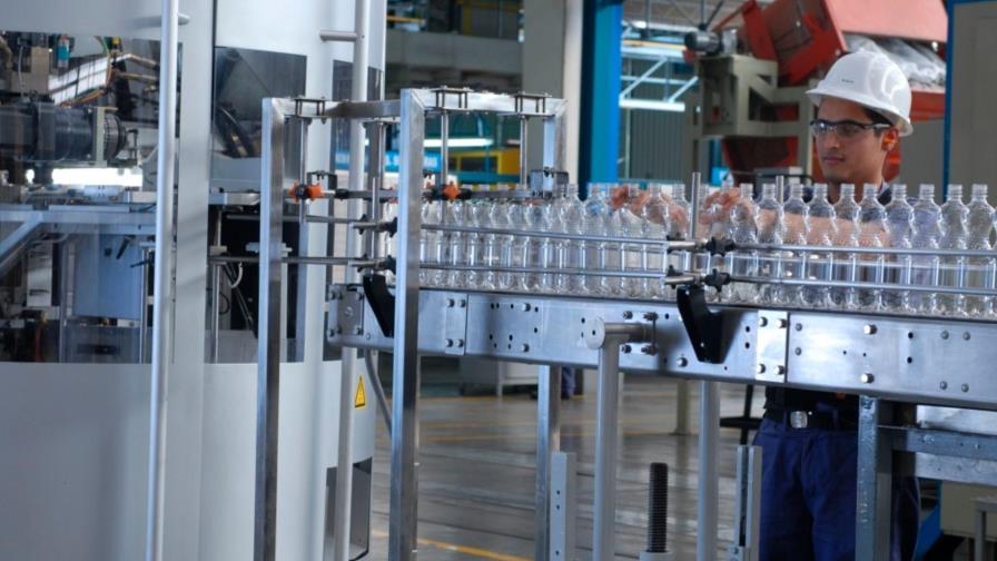 La actividad manufacturera se recupera en septiembre y ascendió a 67.2 puntos