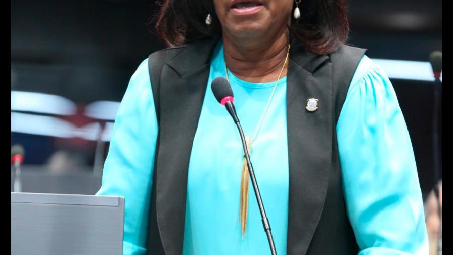 Políticos y legisladores lamentan fallecimiento de la diputada Inés Bryan