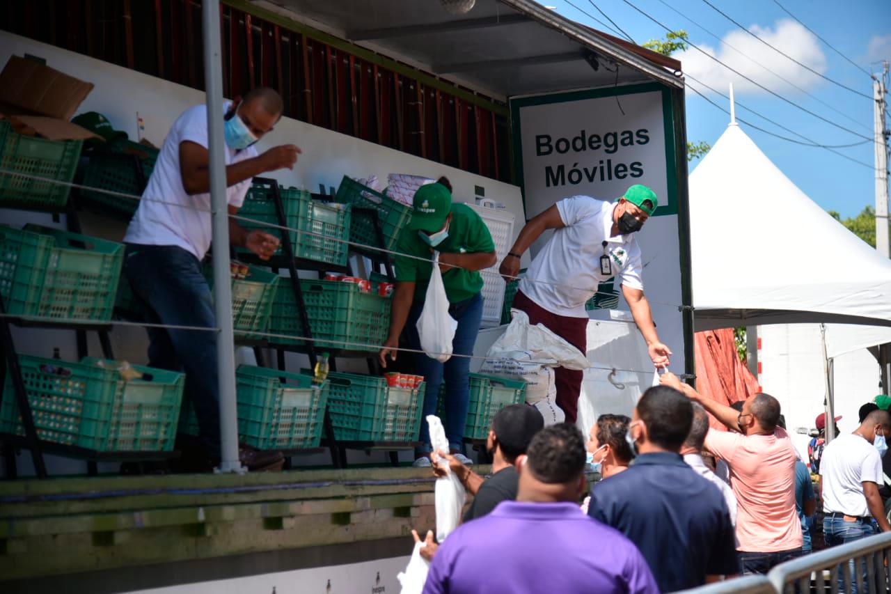 El módulo de Inespre es uno de los más concurridos por los bajos precios que tienen los productos del campo. 