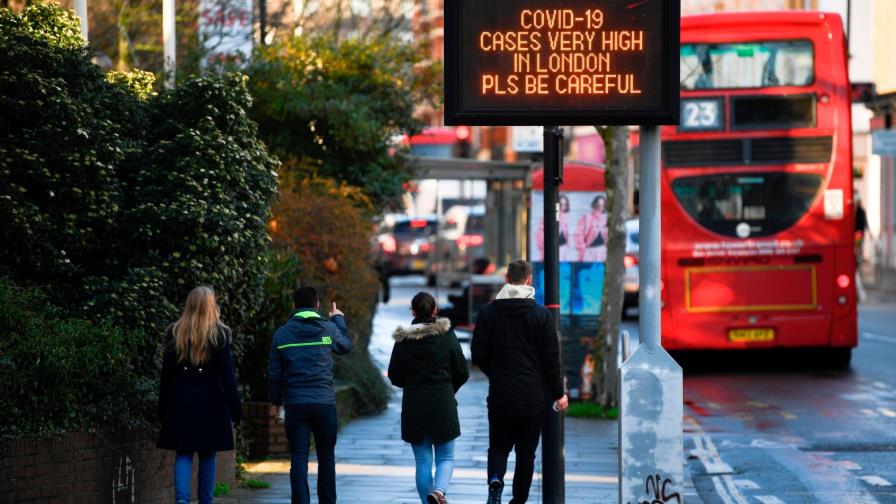 Inglaterra registra primer día sin muertos por coronavirus en casi un año