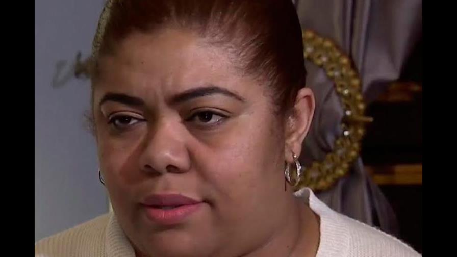 Mujer busca hijo de unos mellizos que tuvo en hospital de Moca y le dijeron que había muerto