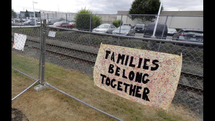 Podrían liberar inmigrantes de centro de detención por brote de coronavirus