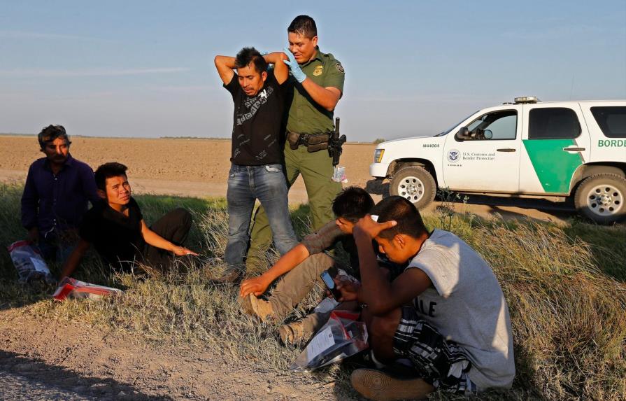 Arrestos de migrantes en frontera de EEUU llegan a su mayor nivel en 20 años