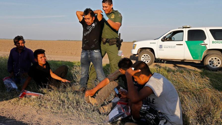 Arrestos de migrantes en frontera de EEUU llegan a su mayor nivel en 20 años