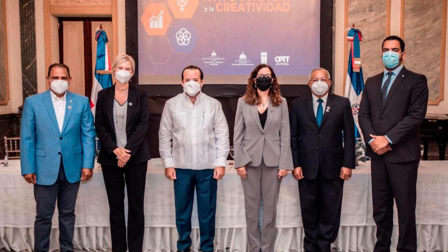 Entidades del Gobierno celebran Día Internacional de la Innovación y la Creatividad